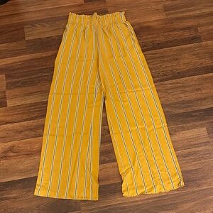 Abercrombie & Fitch Wide Leg Pants